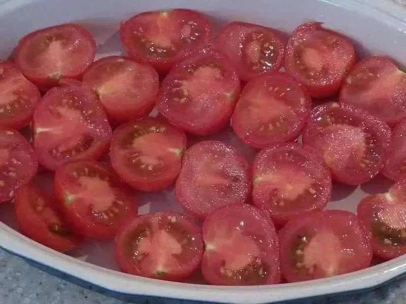 Campari Tomato,Sweet  juicy, high sugar level, low acidity! The most disease-resistant tomato we've ever seen. - Caribbean garden seed